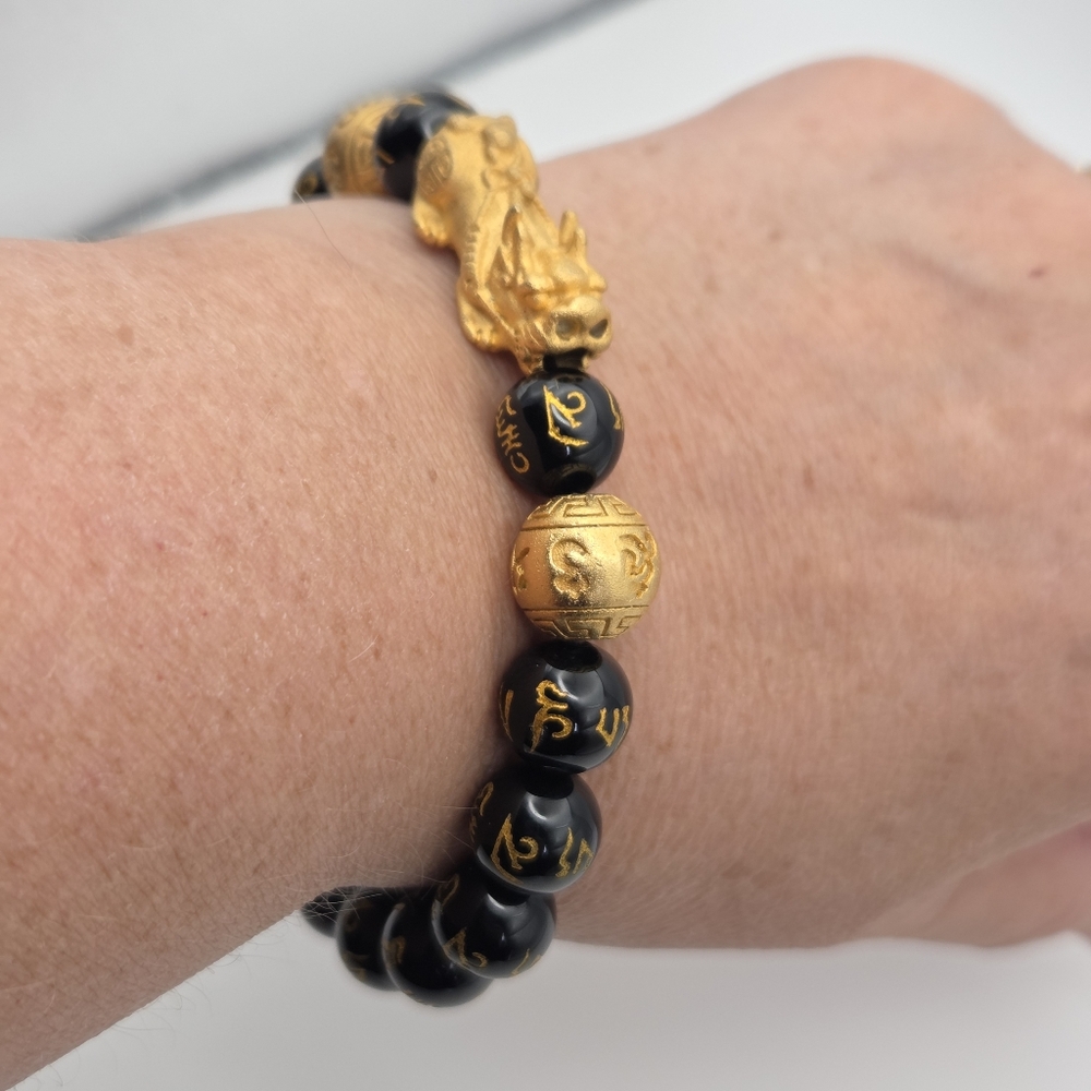 Chinese Gold and Black Amulet Beaded Bracelet